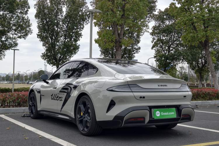 Used Xiaomi Auto SU7 2024 Rear-Drive Long-Range Intelligent Driving Version Exterior 4