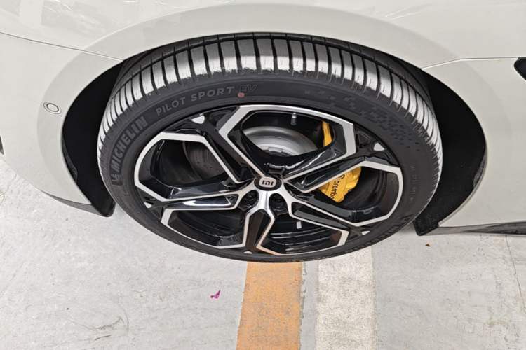 Used Xiaomi Auto SU7 2024 Rear-Drive Long-Range Intelligent Driving Version Exterior 4