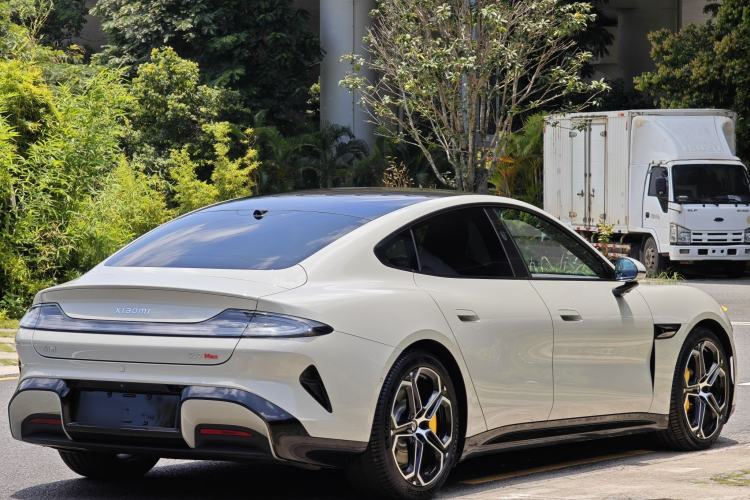 Used Xiaomi Auto SU7 2024 Four-Wheel Drive Ultra-Long Range Advanced Intelligent Driving Max Edition Exterior 4