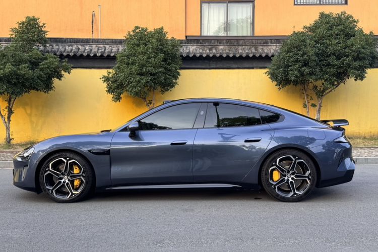Used Xiaomi Auto SU7 2024 Four-Wheel Drive Ultra-Long Range Advanced Intelligent Driving Max Edition Exterior 4
