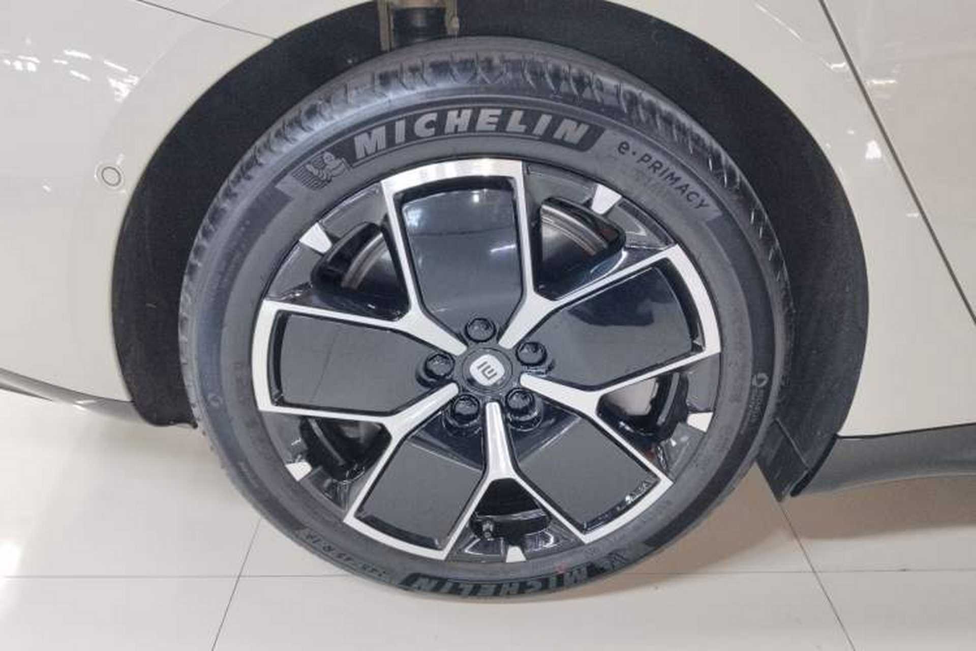 Used Xiaomi Auto SU7 2024 Rear-Drive Long-Range Intelligent Driving Version Exterior 5