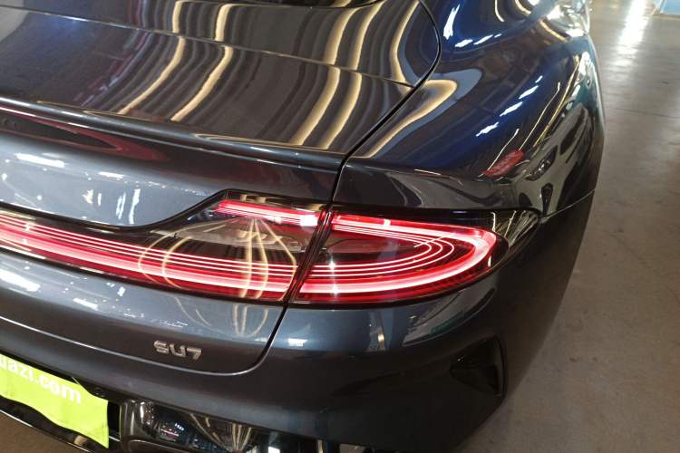 Used Xiaomi Auto SU7 2024 Rear-Drive Ultra-Long Range Advanced Pro-Level Intelligent Driving Version Exterior 6