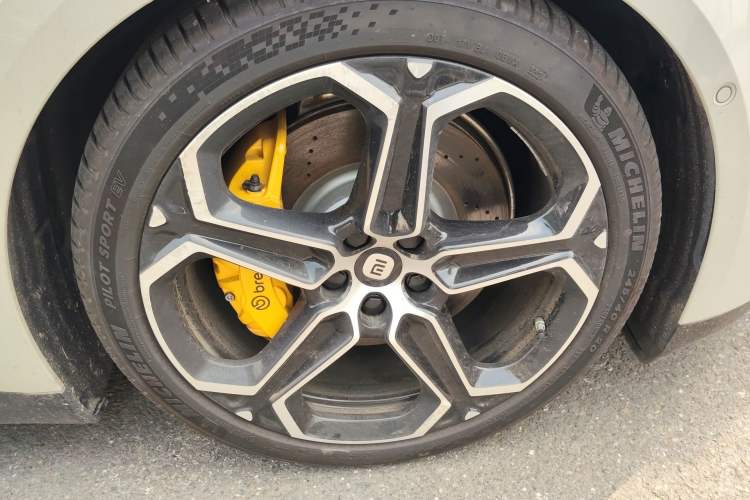 Used Xiaomi Auto SU7 2024 Four-Wheel Drive Ultra-Long Range Advanced Intelligent Driving Max Edition Exterior 7