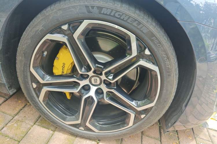 Used Xiaomi Auto SU7 2024 Four-Wheel Drive Ultra-Long Range Advanced Intelligent Driving Max Edition Exterior 7