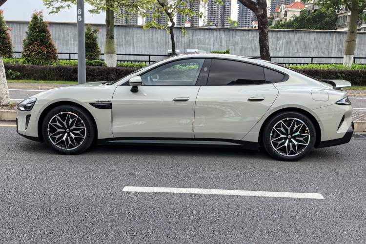 Used Xiaomi Auto SU7 2024 Rear-Drive Long-Range Intelligent Driving Version Exterior 8