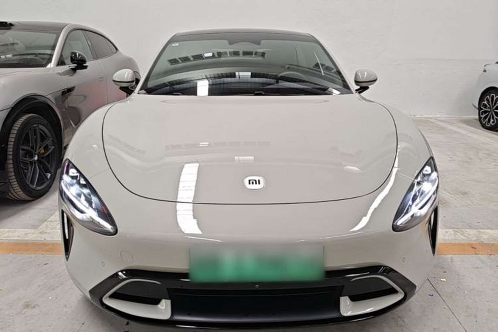 Used Xiaomi Auto SU7 2024 Rear-Drive Long-Range Intelligent Driving Version Front