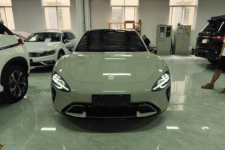 Used Xiaomi Auto SU7 2024 Rear-Drive Ultra-Long Range Advanced Pro-Level Intelligent Driving Version Front