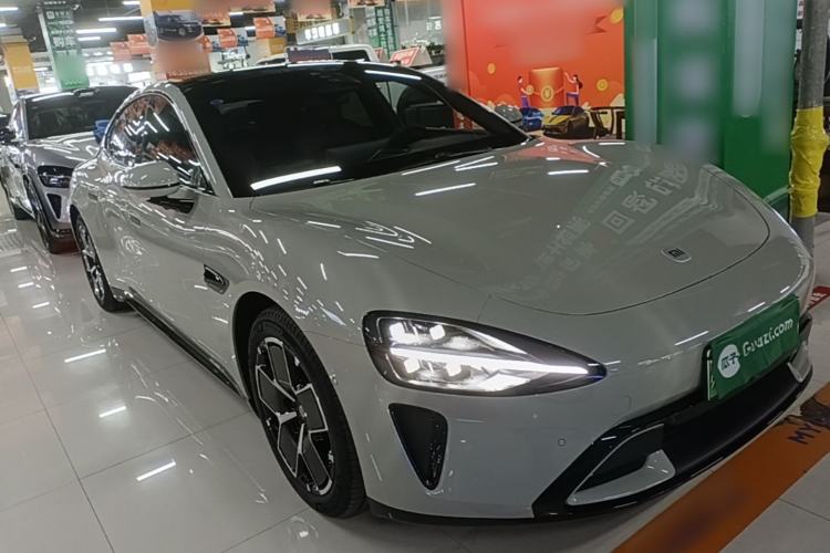 Used Xiaomi Auto SU7 2024 Rear-Drive Long-Range Intelligent Driving Version Front Right 45 Deg