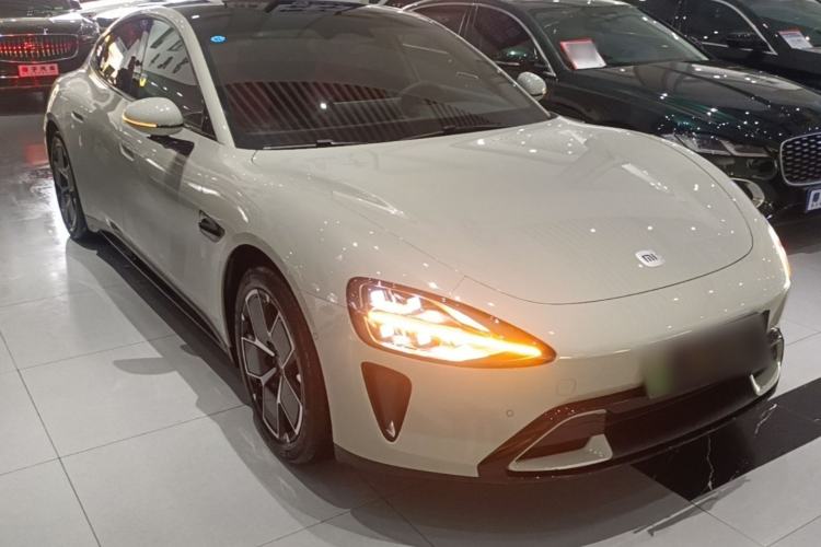 Used Xiaomi Auto SU7 2024 Rear-Drive Long-Range Intelligent Driving Version Front Right 45 Deg