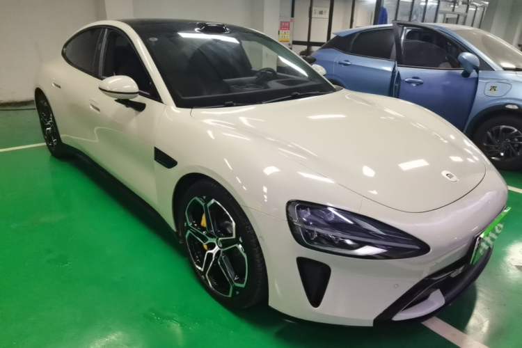 Used Xiaomi Auto SU7 2024 Four-Wheel Drive Ultra-Long Range Advanced Intelligent Driving Max Edition Front Right 45 Deg