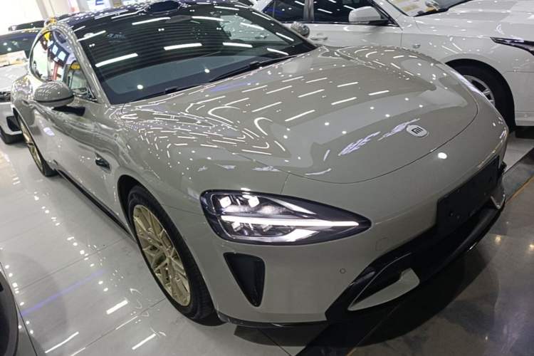 Used Xiaomi Auto SU7 2024 Rear-Drive Ultra-Long Range Advanced Pro-Level Intelligent Driving Version Front Right 45 Deg