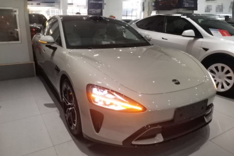 Used Xiaomi Auto SU7 2024 Four-Wheel Drive Ultra-Long Range Advanced Intelligent Driving Max Edition Front Right 45 Deg