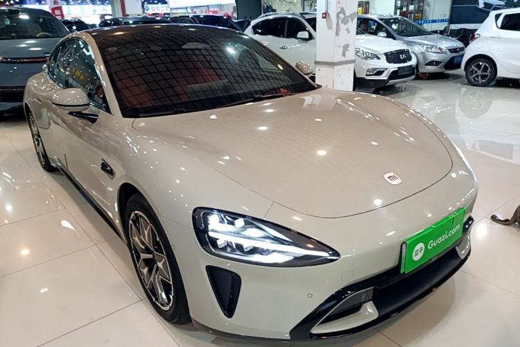 Used Xiaomi Auto SU7 2024 Rear-Drive Long-Range Intelligent Driving Version Front Right 45 Deg