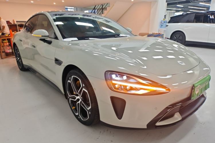 Used Xiaomi Auto SU7 2024 Rear-Drive Long-Range Intelligent Driving Version Front Right 45 Deg