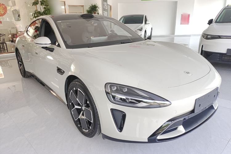 Used Xiaomi Auto SU7 2024 Rear-Drive Ultra-Long Range Advanced Pro-Level Intelligent Driving Version Front Right 45 Deg