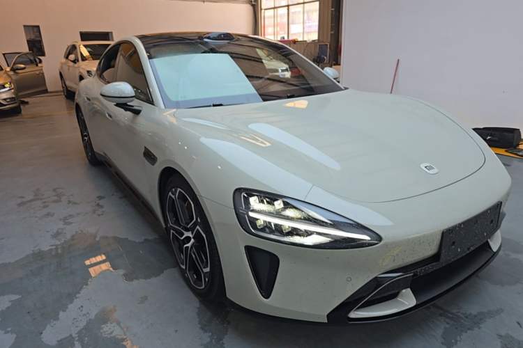 Used Xiaomi Auto SU7 2024 Four-Wheel Drive Ultra-Long Range Advanced Intelligent Driving Max Edition Front Right 45 Deg