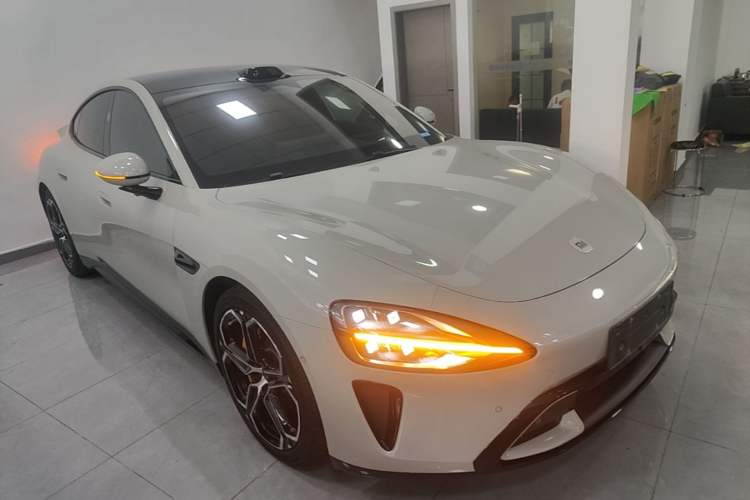 Used Xiaomi Auto SU7 2024 Four-Wheel Drive Ultra-Long Range Advanced Intelligent Driving Max Edition Front Right 45 Deg