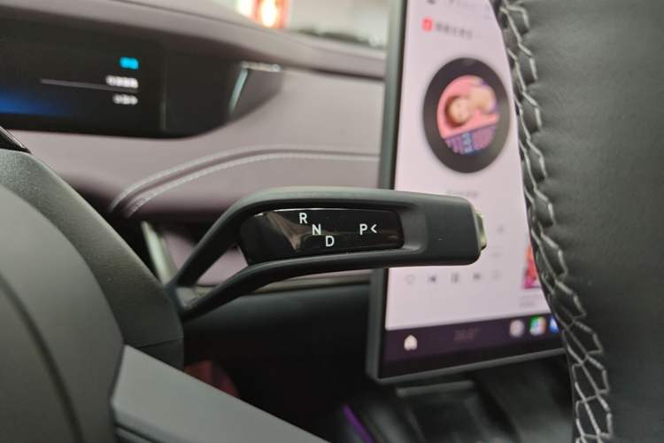 Used Xiaomi Auto SU7 2024 Rear-Drive Long-Range Intelligent Driving Version Gear Lever