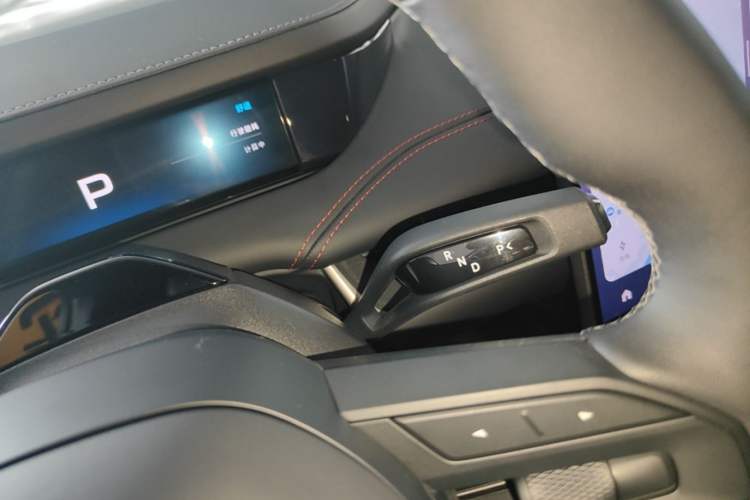 Used Xiaomi Auto SU7 2024 Rear-Drive Ultra-Long Range Advanced Pro-Level Intelligent Driving Version Gear Lever