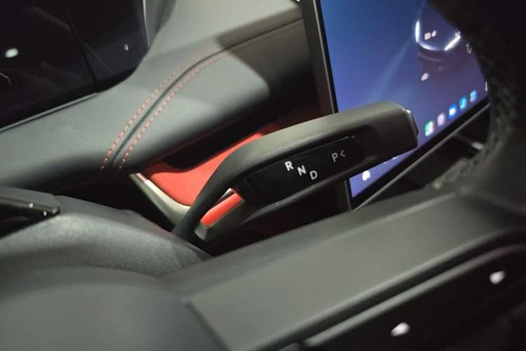 Used Xiaomi Auto SU7 2024 Four-Wheel-Drive Max Founder's Edition Gear Lever