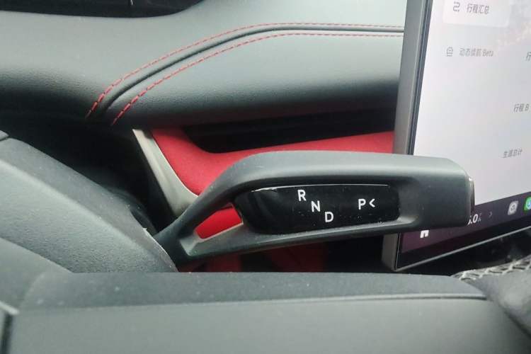 Used Xiaomi Auto SU7 2024 Four-Wheel Drive Ultra-Long Range Advanced Intelligent Driving Max Edition Gear Lever