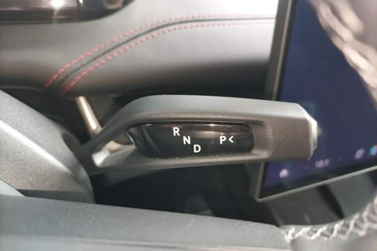 Used Xiaomi Auto SU7 2024 Rear-Drive Long-Range Intelligent Driving Version Gear Lever