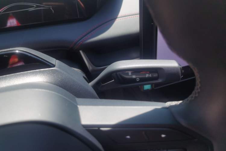 Used Xiaomi Auto SU7 2024 Four-Wheel-Drive Max Founder's Edition Gear Lever