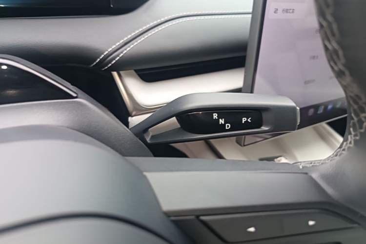 Used Xiaomi Auto SU7 2024 Rear-Drive Ultra-Long Range Advanced Pro-Level Intelligent Driving Version Gear Lever