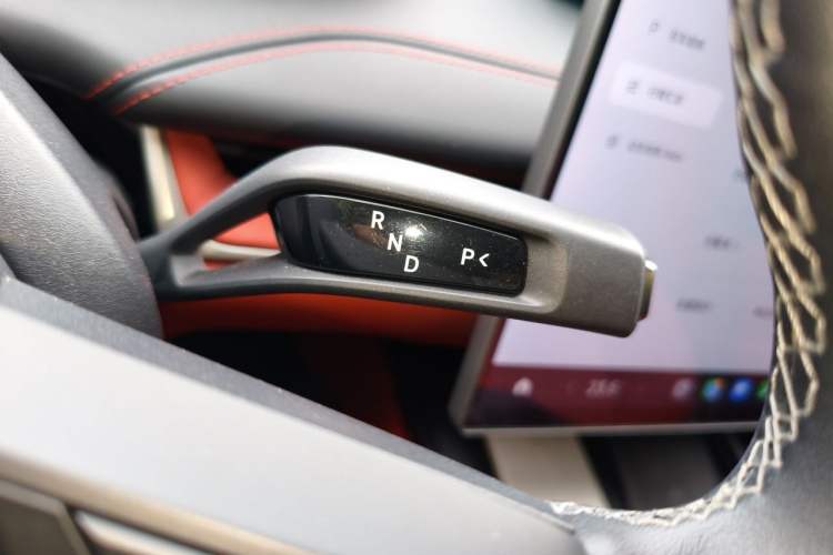 Used Xiaomi Auto SU7 2024 Four-Wheel Drive Ultra-Long Range Advanced Intelligent Driving Max Edition Gear Lever
