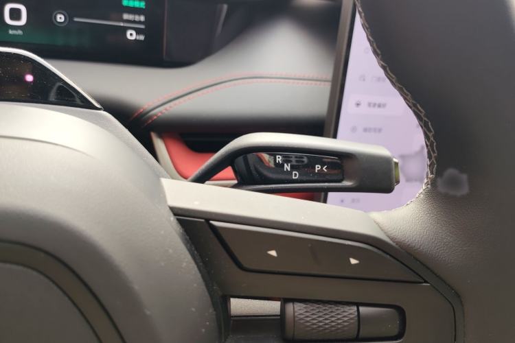 Used Xiaomi Auto SU7 2024 Four-Wheel Drive Ultra-Long Range Advanced Intelligent Driving Max Edition Gear Lever