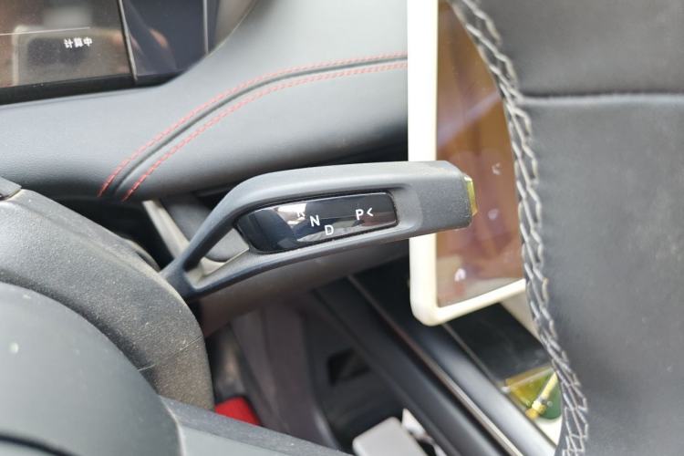 Used Xiaomi Auto SU7 2024 Four-Wheel-Drive Max Founder's Edition Gear Lever