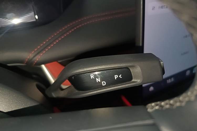 Used Xiaomi Auto SU7 2024 Rear-Drive Long-Range Intelligent Driving Version Gear Lever