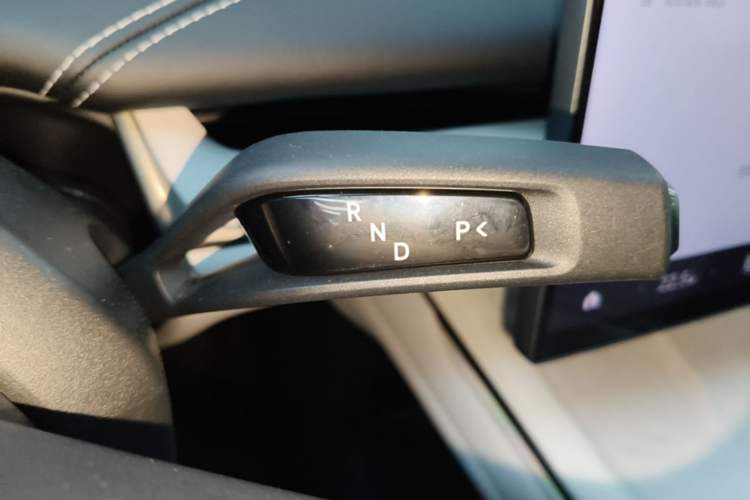 Used Xiaomi Auto SU7 2024 Rear-Drive Ultra-Long Range Advanced Pro-Level Intelligent Driving Version Gear Lever
