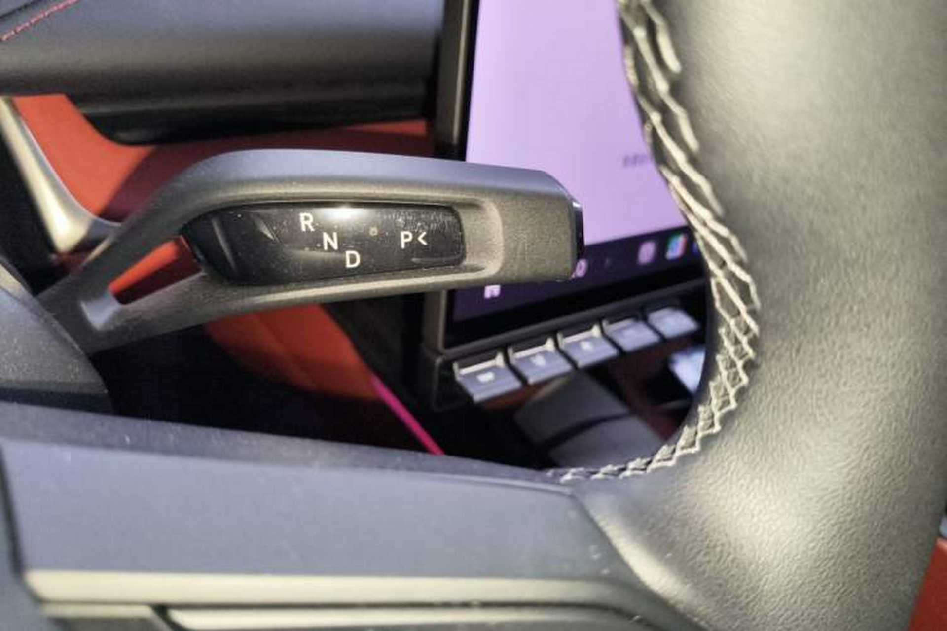 Used Xiaomi Auto SU7 2024 Four-Wheel Drive Ultra-Long Range Advanced Intelligent Driving Max Edition Gear Lever
