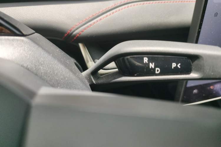 Used Xiaomi Auto SU7 2024 Four-Wheel Drive Ultra-Long Range Advanced Intelligent Driving Max Edition Gear Lever