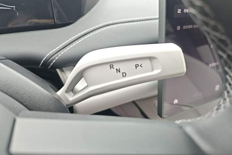 Used Xiaomi Auto SU7 2024 Rear-Drive Long-Range Intelligent Driving Version Gear Lever