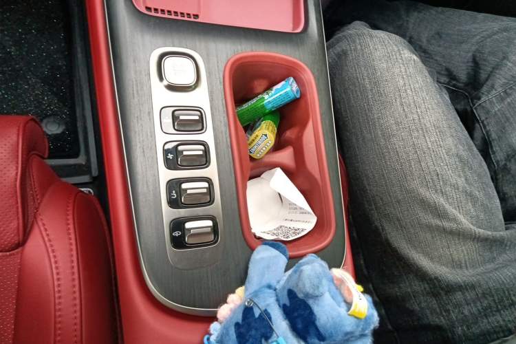 Used Xiaomi Auto SU7 2024 Four-Wheel Drive Ultra-Long Range Advanced Intelligent Driving Max Edition Gear Lever