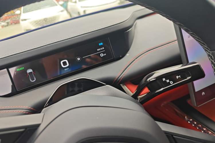 Used Xiaomi Auto SU7 2024 Rear-Drive Ultra-Long Range Advanced Pro-Level Intelligent Driving Version Gear Lever