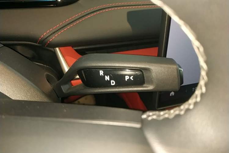 Used Xiaomi Auto SU7 2024 Rear-Drive Ultra-Long Range Advanced Pro-Level Intelligent Driving Version Gear Lever