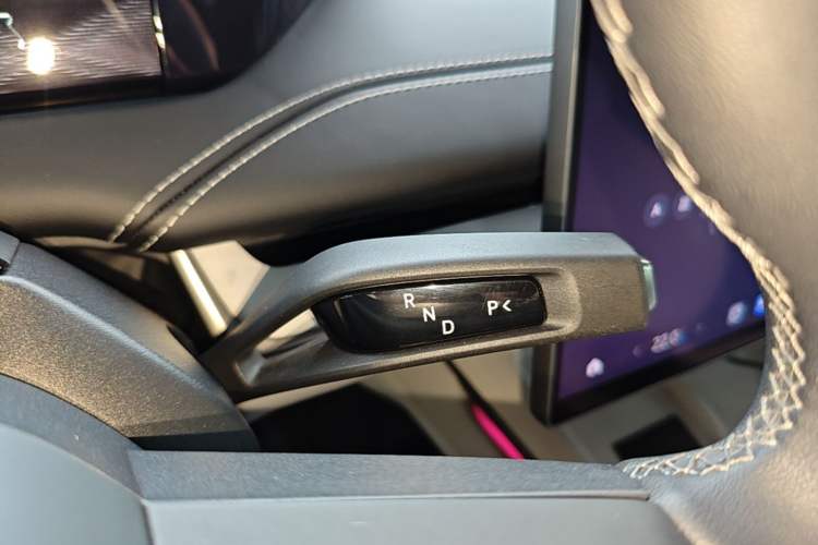 Used Xiaomi Auto SU7 2024 Four-Wheel-Drive Max Founder's Edition Gear Lever
