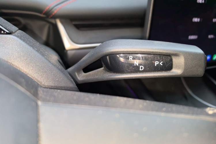 Used Xiaomi Auto SU7 2024 Four-Wheel Drive Ultra-Long Range Advanced Intelligent Driving Max Edition Gear Lever
