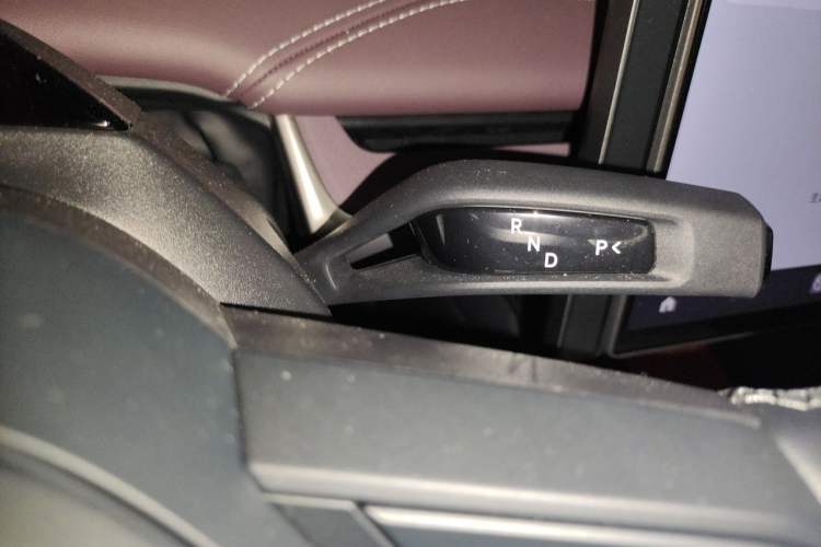 Used Xiaomi Auto SU7 2024 Four-Wheel Drive Ultra-Long Range Advanced Intelligent Driving Max Edition Gear Lever