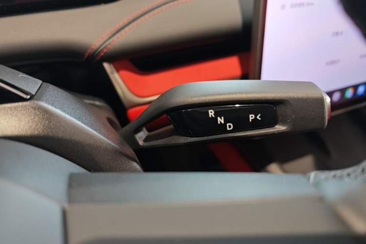 Used Xiaomi Auto SU7 2024 Rear-Drive Ultra-Long Range Advanced Pro-Level Intelligent Driving Version Gear Lever