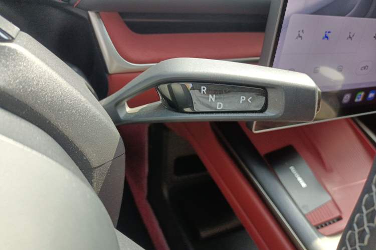 Used Xiaomi Auto SU7 2024 Rear-Drive Long-Range Intelligent Driving Version Gear Lever