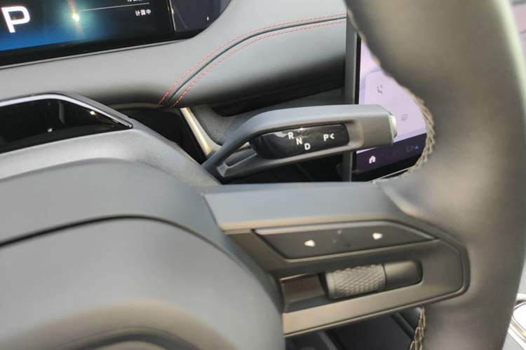 Used Xiaomi Auto SU7 2024 Rear-Drive Ultra-Long Range Advanced Pro-Level Intelligent Driving Version Gear Lever