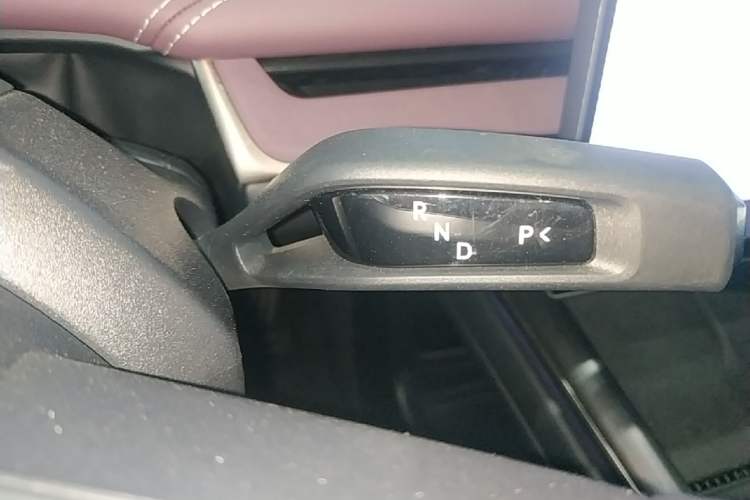 Used Xiaomi Auto SU7 2024 Rear-Drive Long-Range Intelligent Driving Version Gear Lever