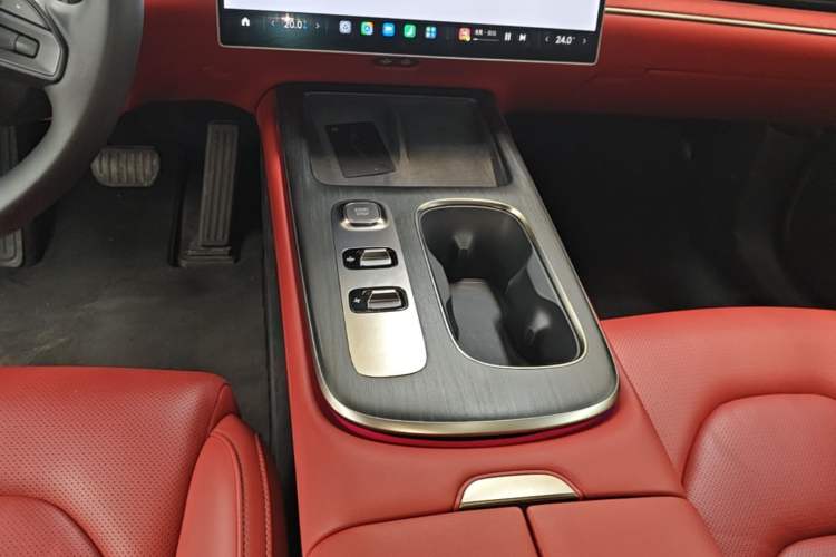 Used Xiaomi Auto SU7 2024 Rear-Drive Long-Range Intelligent Driving Version Gear Lever