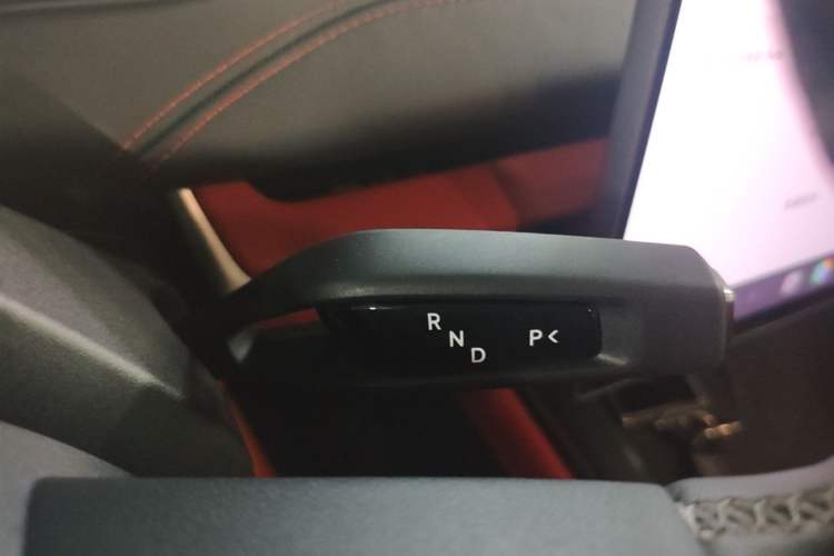 Used Xiaomi Auto SU7 2024 Rear-Drive Ultra-Long Range Advanced Pro-Level Intelligent Driving Version Gear Lever