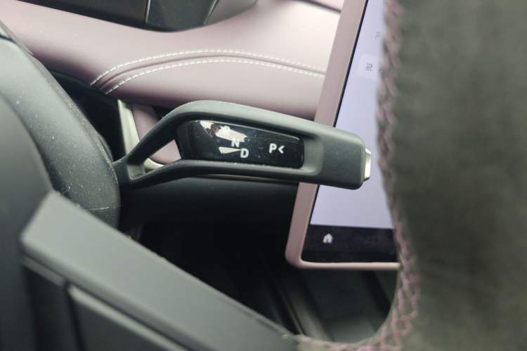 Used Xiaomi Auto SU7 2024 Four-Wheel Drive Ultra-Long Range Advanced Intelligent Driving Max Edition Gear Lever