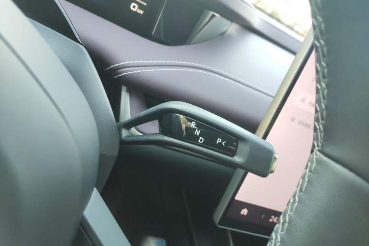 Used Xiaomi Auto SU7 2024 Four-Wheel Drive Ultra-Long Range Advanced Intelligent Driving Max Edition Gear Lever